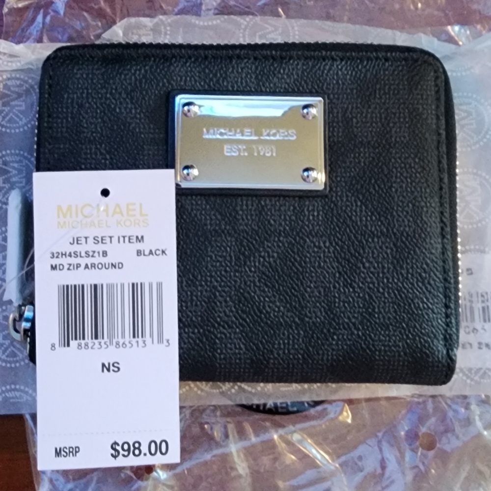 Michael Kors Textured Black Wallet